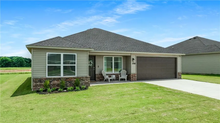 1708 Ace Avenue, Gentry, AR 72734 - #2