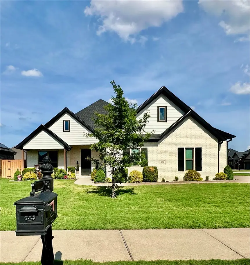 690 Malbec Road, Tontitown, AR 72762 - #1