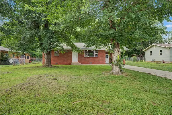 707 E Sumac Street, Rogers, AR 72756