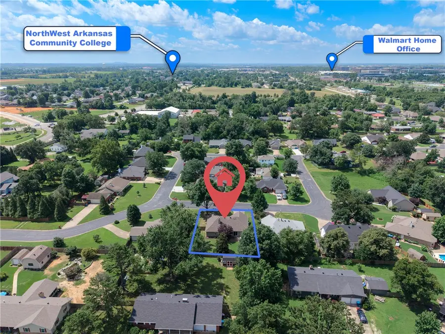 29 Ivy Circle, Bentonville, AR 72712 - #2