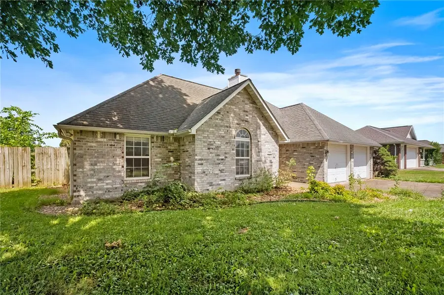 591 Bloomfield Street, Gentry, AR 72734 - #2