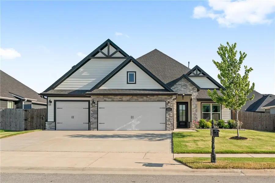 1211 Silver Maple Street, Centerton, AR 72719 - #2