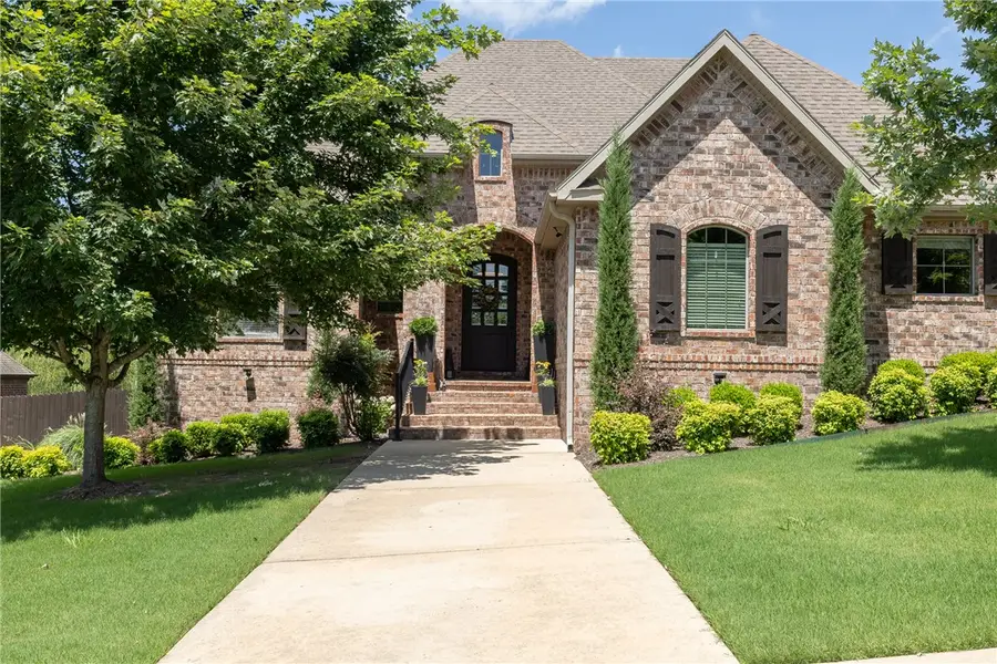 421 N Limestone Drive, Fayetteville, AR 72701 - #3