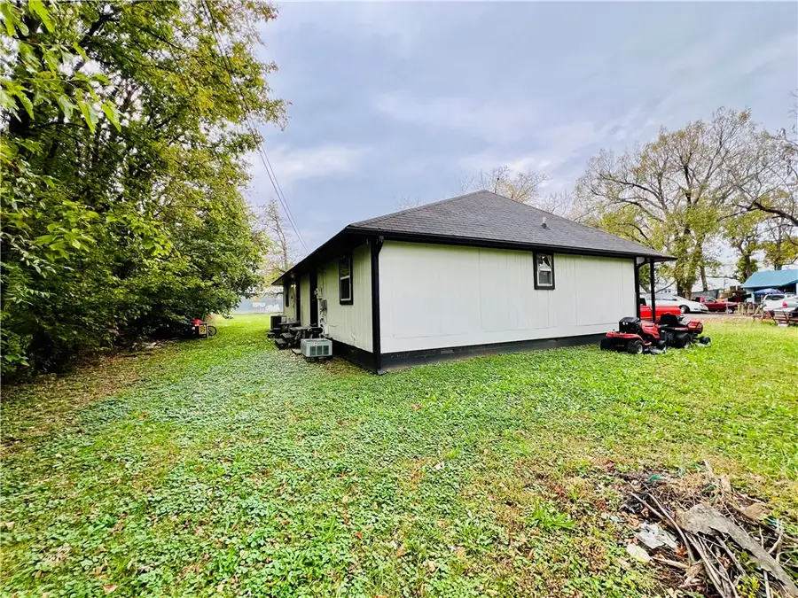 601 Buell Place, Green Forest, AR 72638 - #3