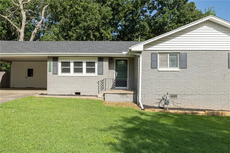 1931 N Old Wire Road, Fayetteville, AR 72703 - #2