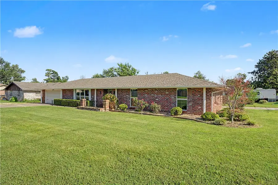 706 W Will Rogers Drive, Rogers, AR 72756 - #2