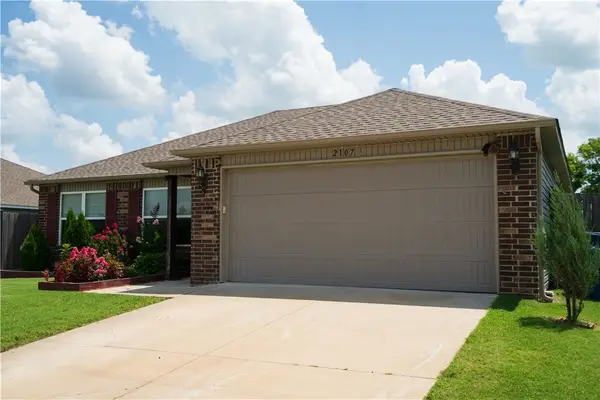 2107 N Lexington Street, Siloam Springs, AR 72761