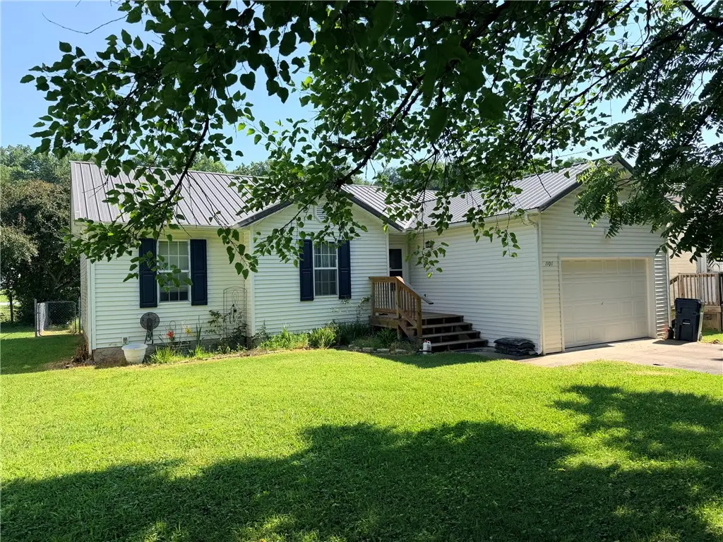1101 W Ridge Avenue, Harrison, AR 72601 - #1