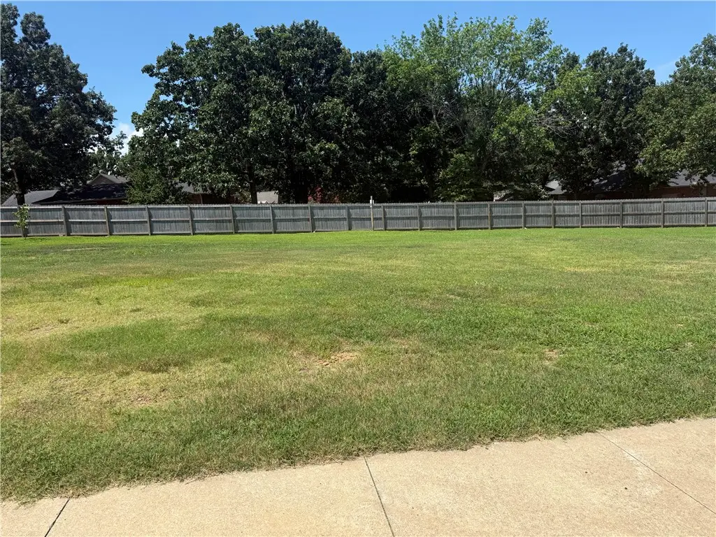 111 Harbor Circle, Russellville, AR 72802 - #1