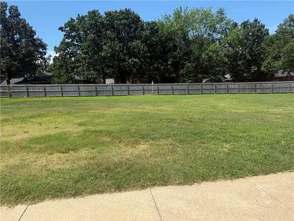 111 Harbor Circle, Russellville, AR 72802