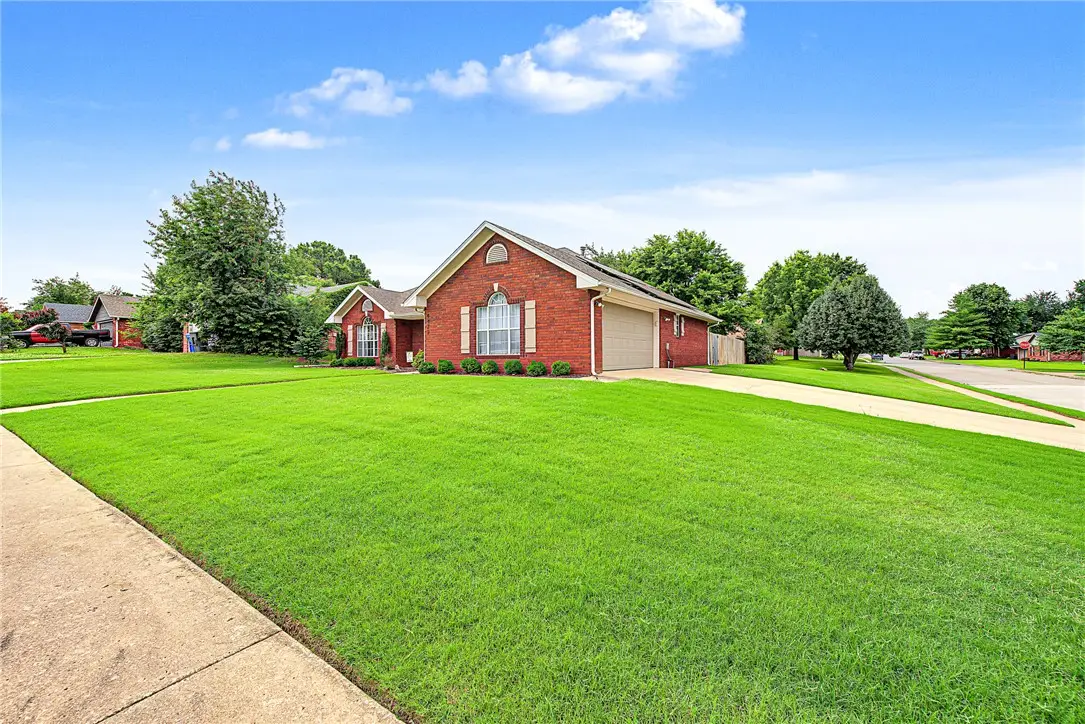4479 W Cheyenne Drive, Fayetteville, AR 72704 - #1