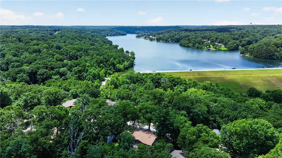 27 Wimbledon Way, Bella Vista, AR 72715 - #2