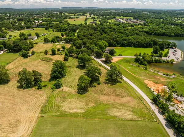 Lot 8 4.85 Acres E Lake Road, Elm Springs, AR 72762