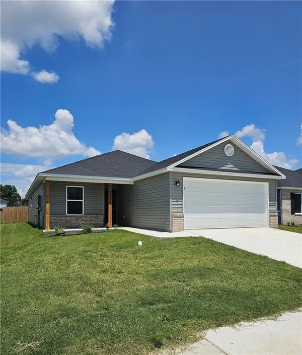 2620 E Gila Street, Fayetteville, AR 72701