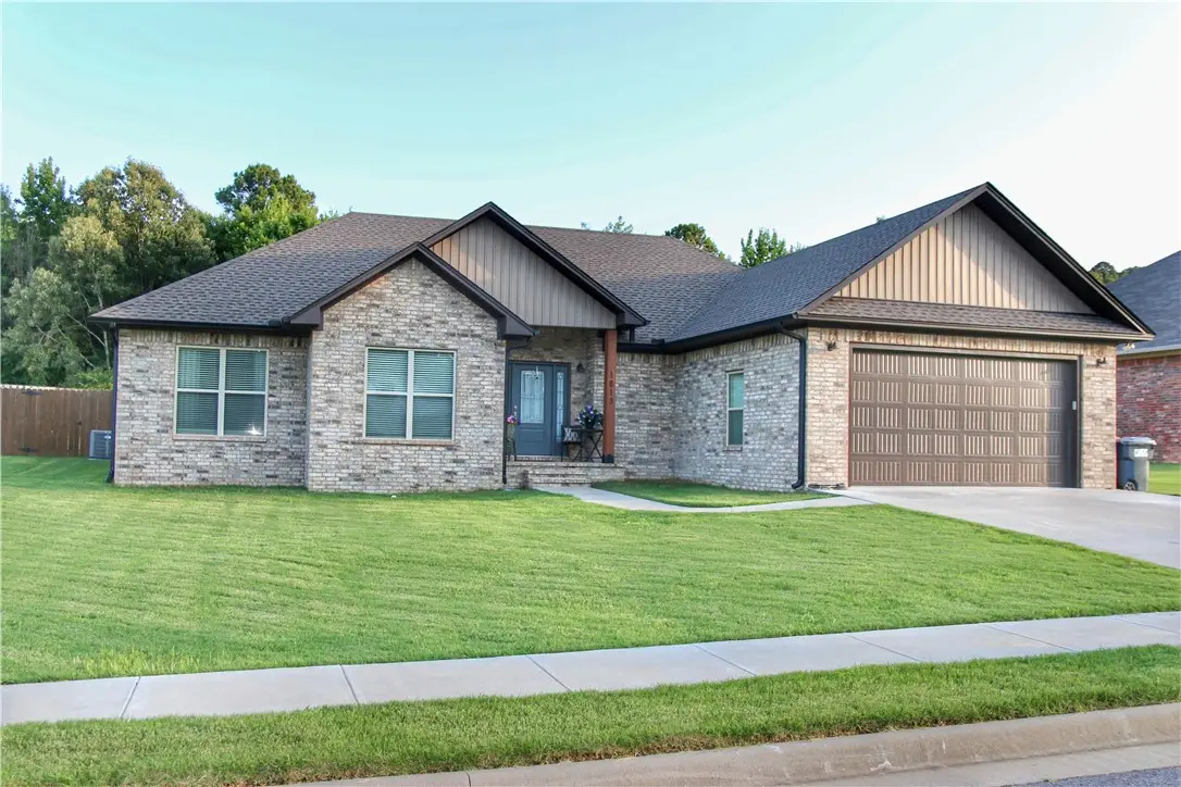 1813 Janie Francis Lane, Russellville, AR 72801 - #1