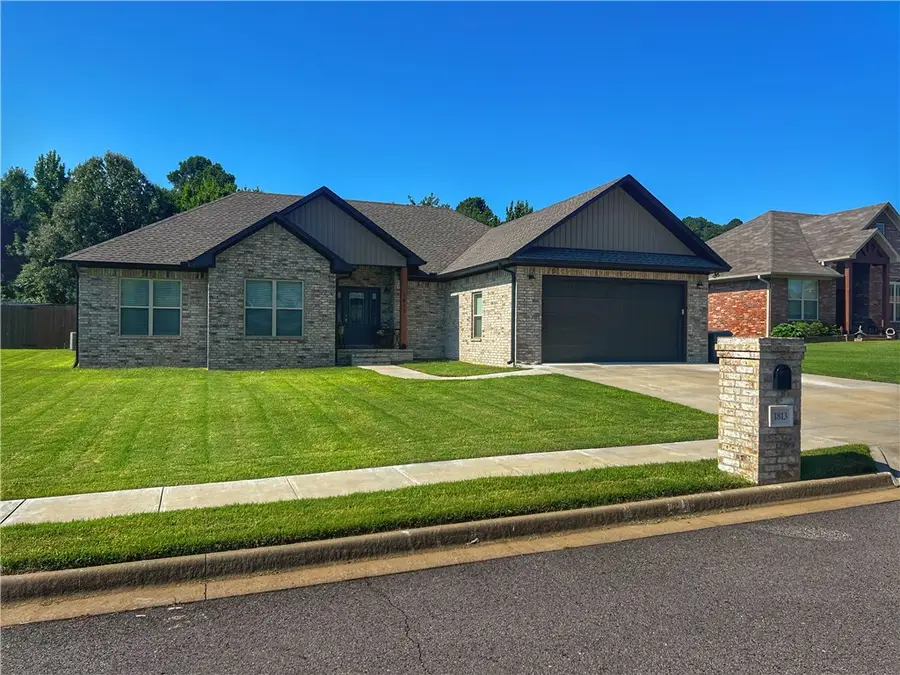 1813 Janie Francis Lane, Russellville, AR 72801 - #3