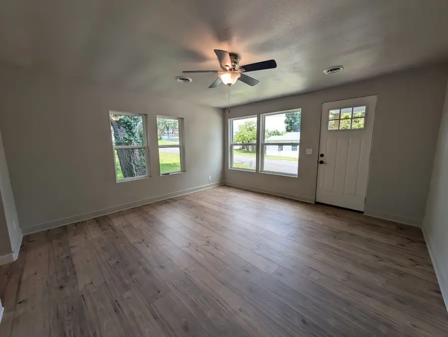 500 W Sherman Avenue, Harrison, AR 72601 - #3