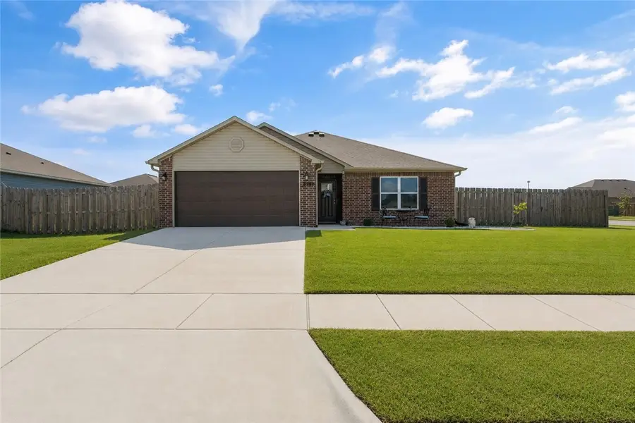 2700 Reynolds Street, Pea Ridge, AR 72751 - #2