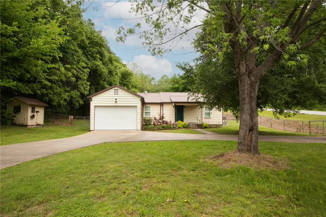 8504 Goose Creek Road, Fayetteville, AR 72704 - #1