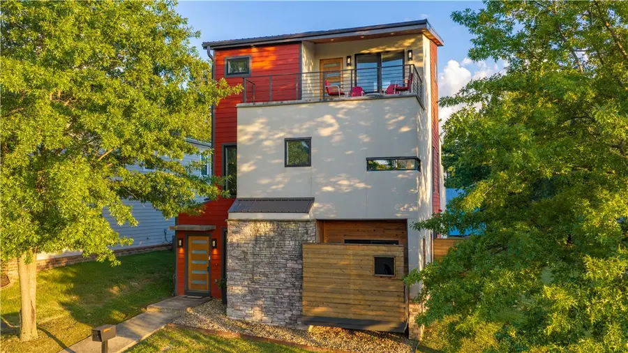 615 W North Street, Fayetteville, AR 72701 - #3