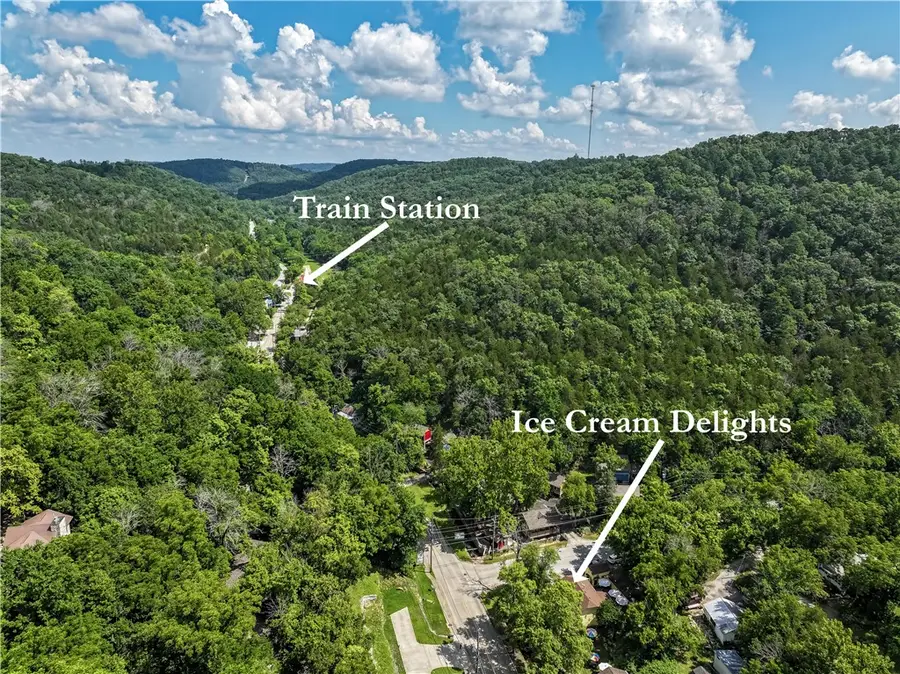 273 N Main Street, Eureka Springs, AR 72632 - #3