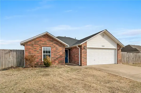 2520 Dj Duvall Drive, Pea Ridge, AR 72751
