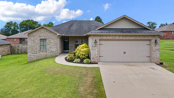 220 Ashford Drive, Russellville, AR 72802