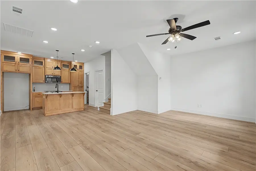 576 S Willow Avenue #1, Fayetteville, AR 72701 - #3