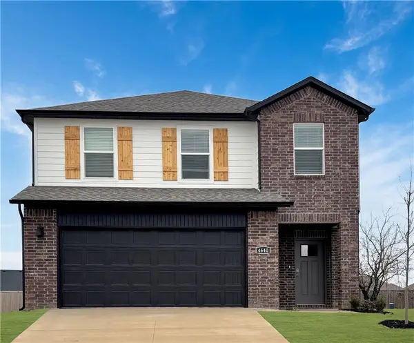 633 S Neon Avenue, Fayetteville, AR 72704