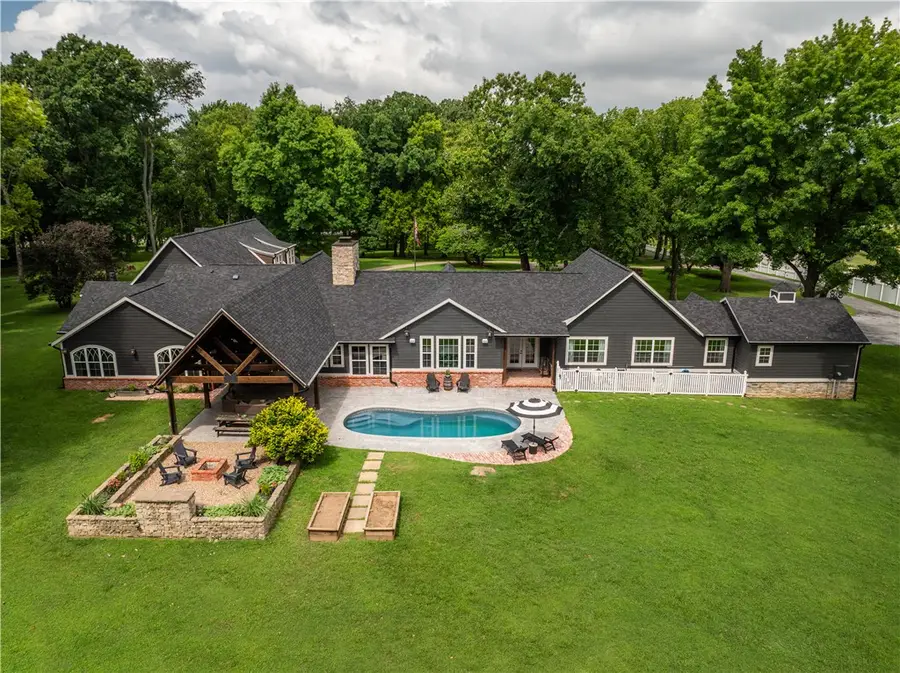 1101 N Dogwood Street, Siloam Springs, AR 72761 - #2