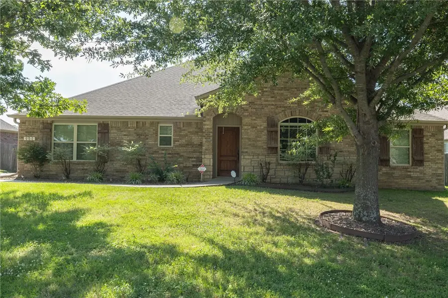 3561 W Providence Drive, Fayetteville, AR 72704 - #3