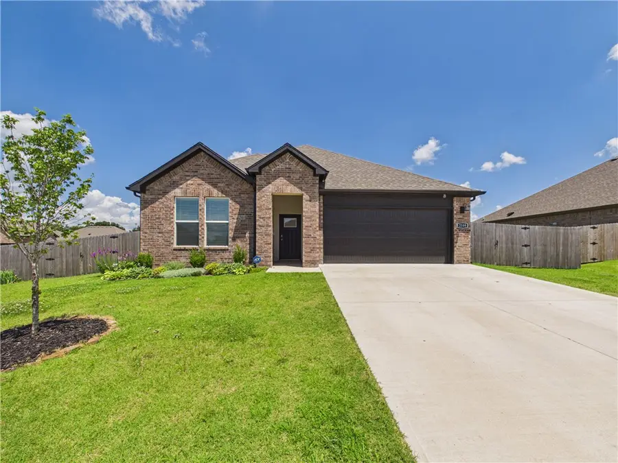 2108 Hahn Street, Pea Ridge, AR 72751 - #2