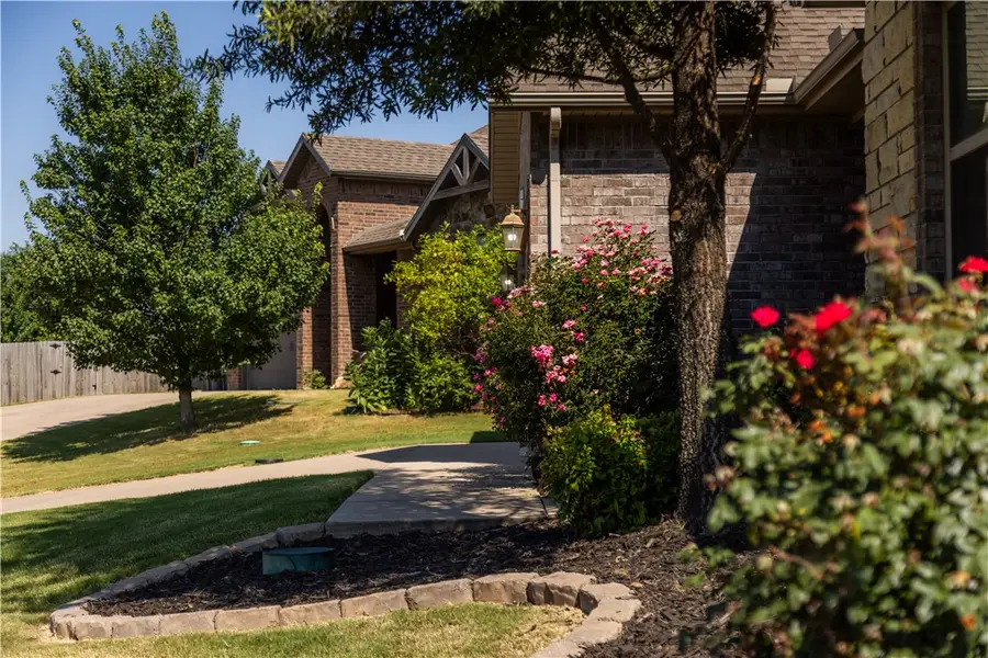 502 Starview Circle, Cave Springs, AR 72718 - #2