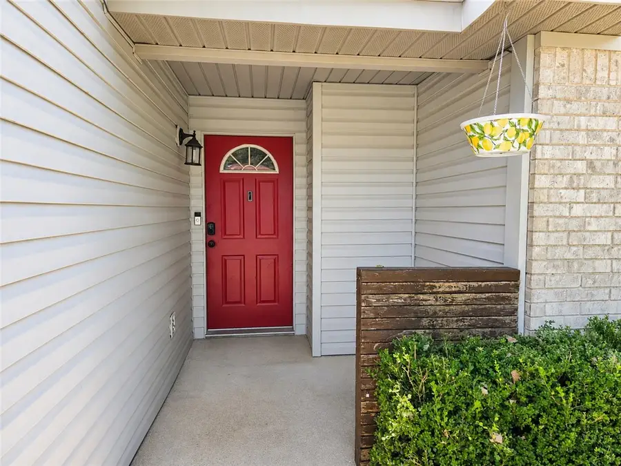 117 Samantha Court, Lowell, AR 72745 - #3