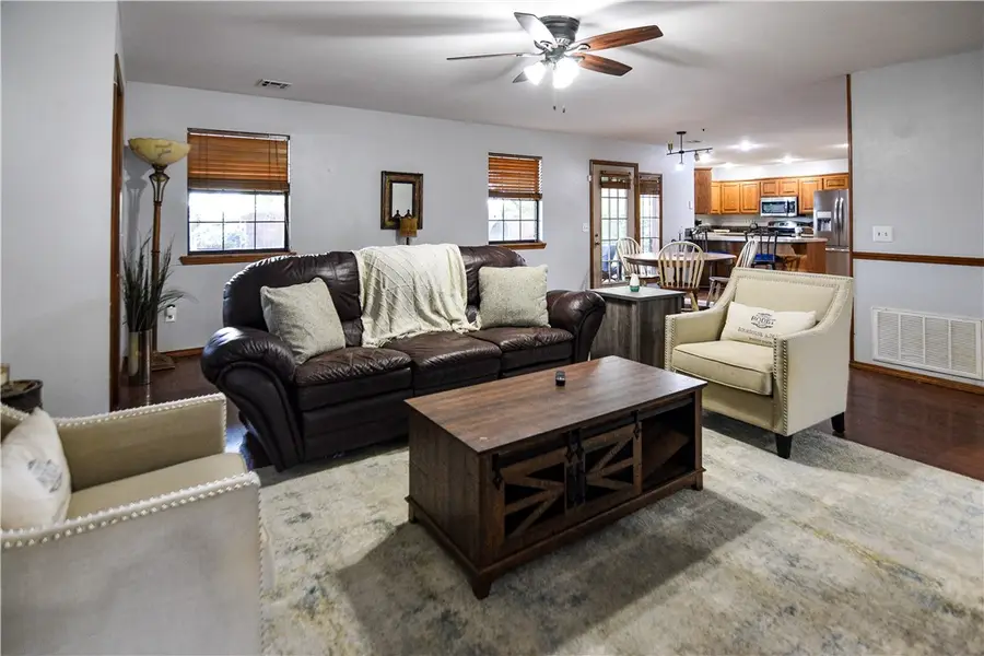 601 Garland Place, Lowell, AR 72745 - #2
