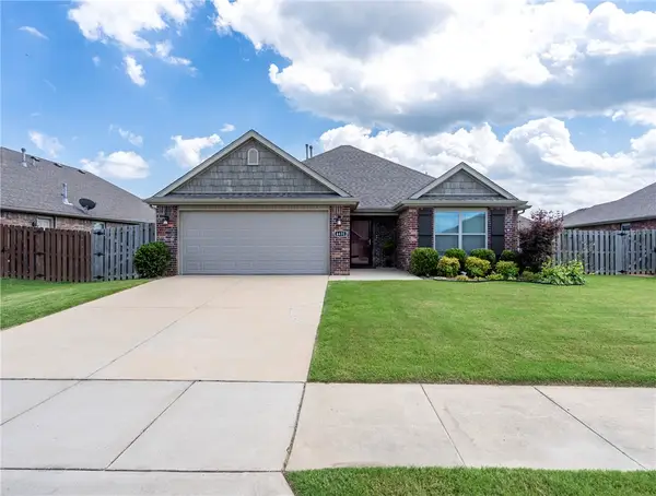 4431 W Wales Drive, Fayetteville, AR 72704
