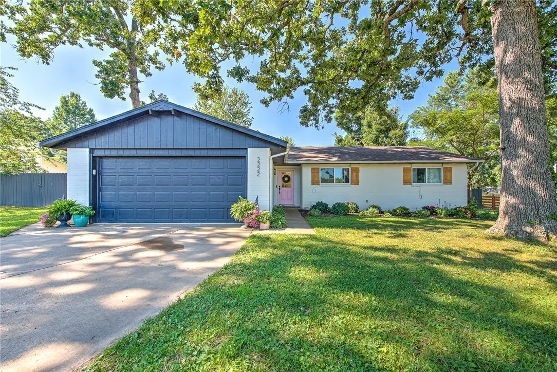 2222 W Perry Road, Rogers, AR 72758 - #1