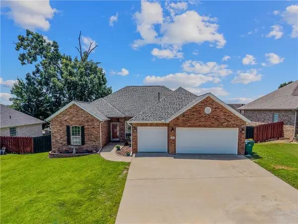420 Asboth Drive, Centerton, AR 72719
