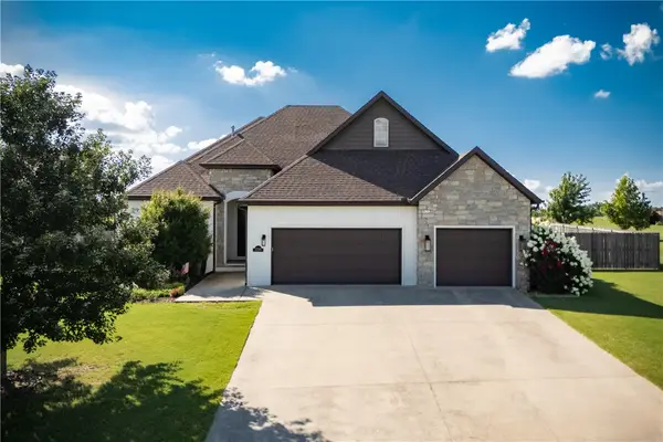 2296 Riverwater Lane, Fayetteville, AR 72703