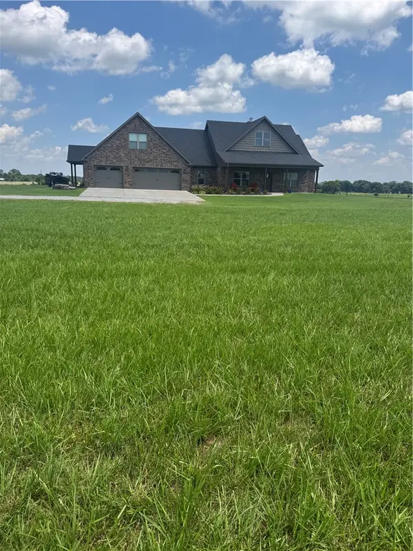 20591 Shady Grove Road, Siloam Springs, AR 72761