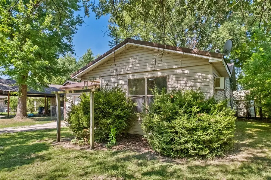 313 Little Avenue, Gentry, AR 72734 - #3