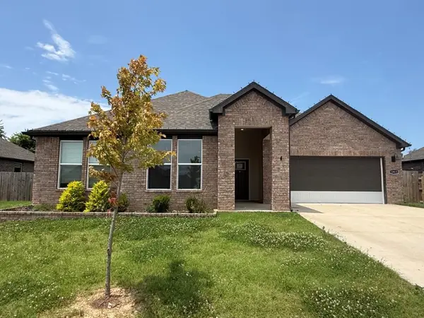 1913 Hahn Street, Pea Ridge, AR 72751