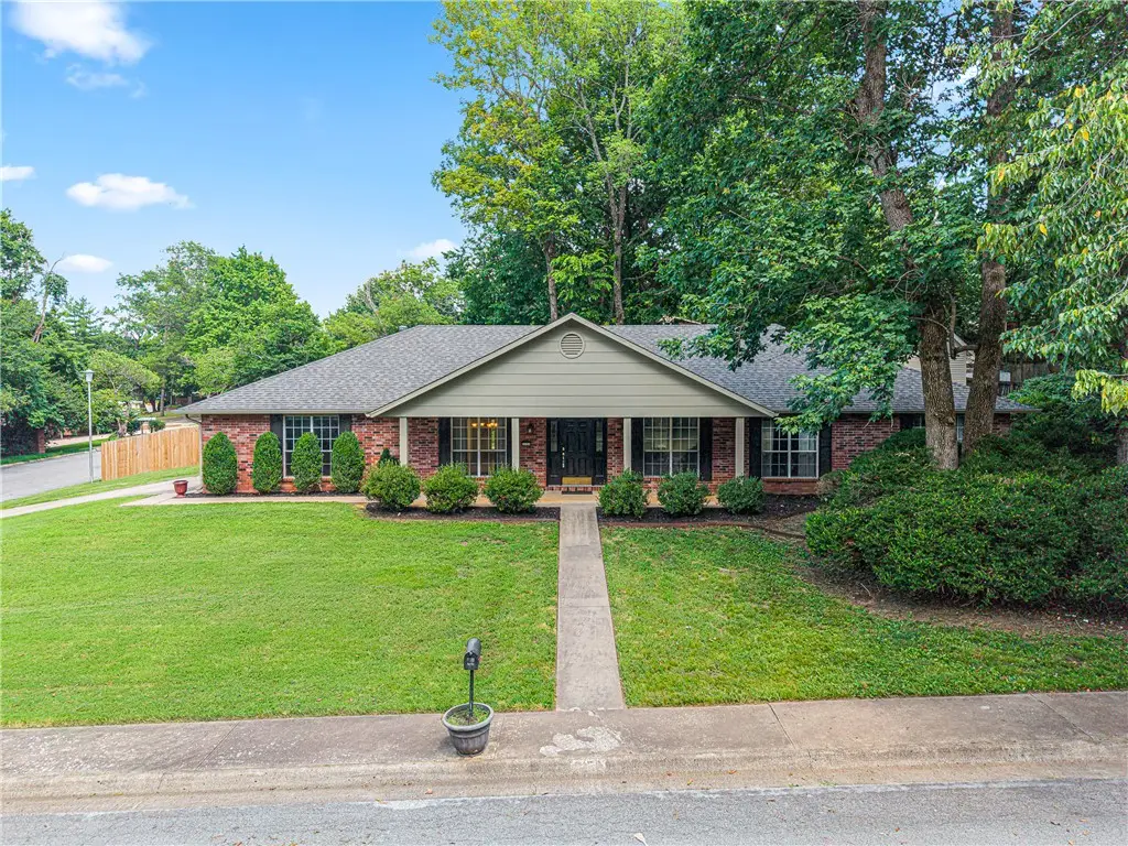 2150 Ball Avenue, Fayetteville, AR 72703 - #1