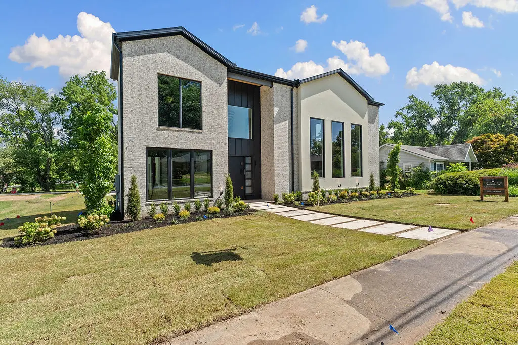 903 NE 2nd Street, Bentonville, AR 72712 - #1