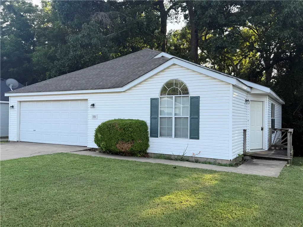 1301 Cresent Street, Bentonville, AR 72712 - #1