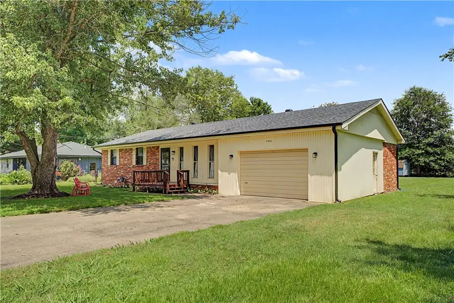 706 Lake Sequoyah Drive, Fayetteville, AR 72701 - #3