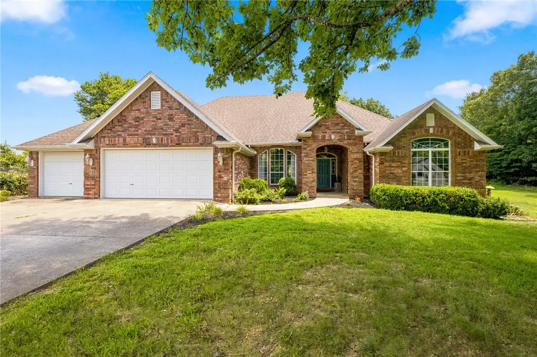 420 N Cedar Ridge Lane, Fayetteville, AR 72704 - #1