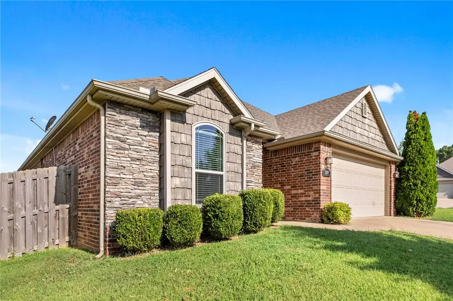 3077 N Downs Avenue, Fayetteville, AR 72704 - #2