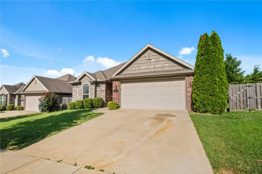 3077 N Downs Avenue, Fayetteville, AR 72704 - #3