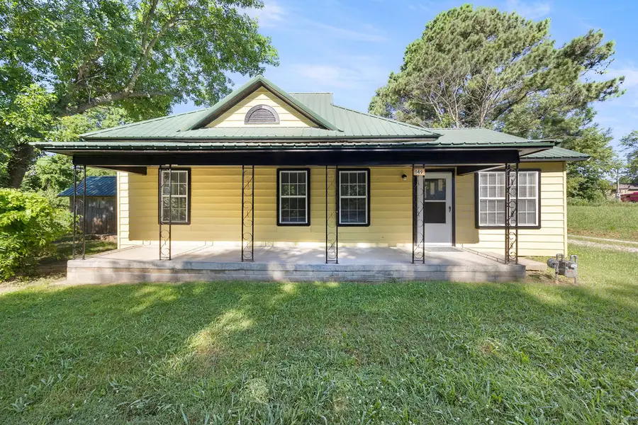 149 S Center Street, Elkins, AR 72727 - #2